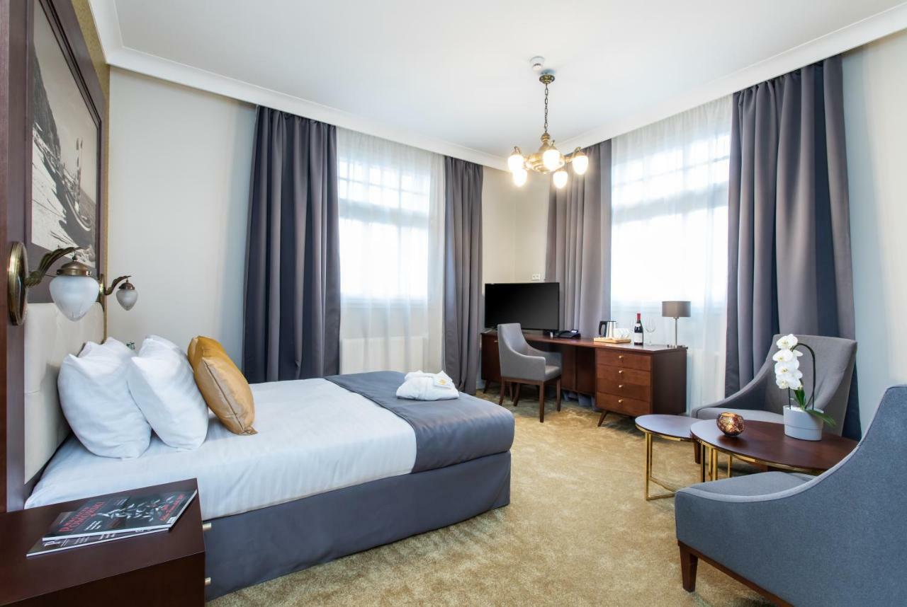 Jakubowy Hotel Gdynia Bagian luar foto
